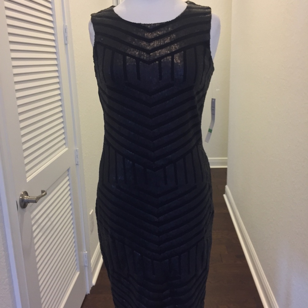 ⚡️NWT-Olivia Matthews- Sz-8-Blk Sequin Dress⚡️ - Picture 3 of 8
